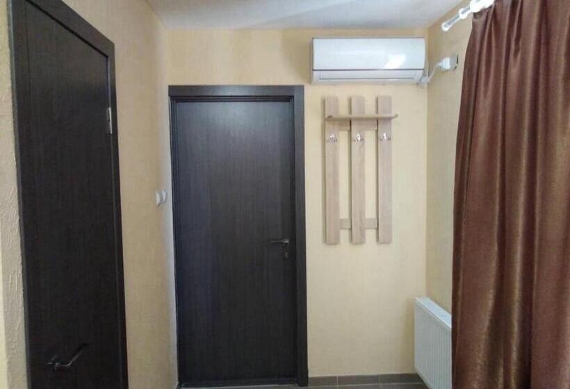 Mini Gostinitsa Hostel