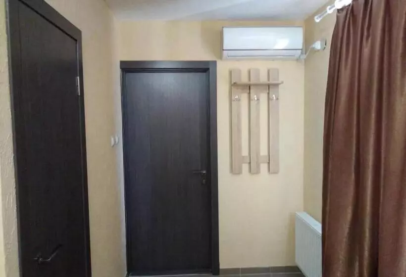 Mini Gostinitsa Hostel