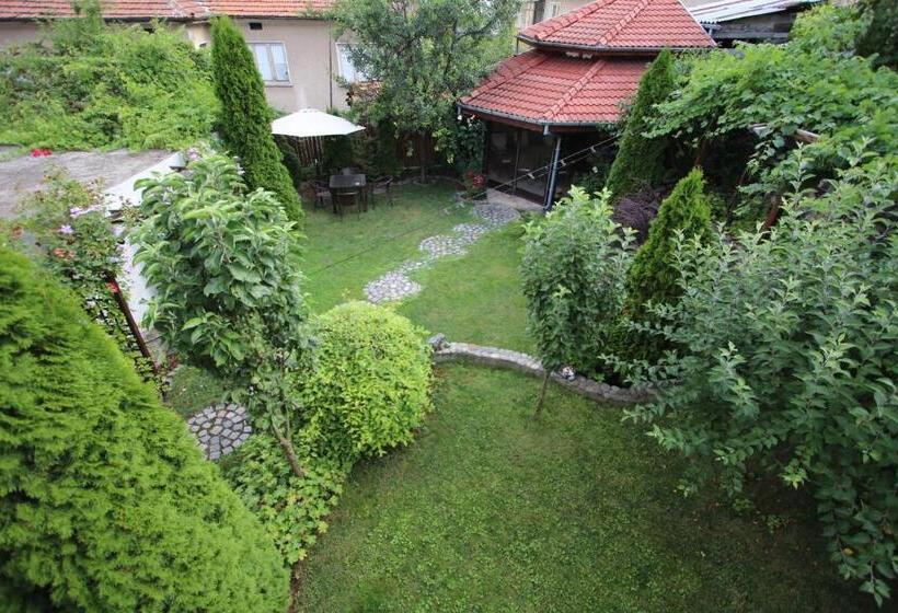 پانسیون къща за гости джая