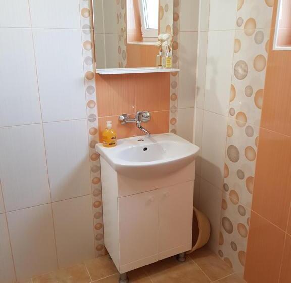 پانسیون къща за гости саня