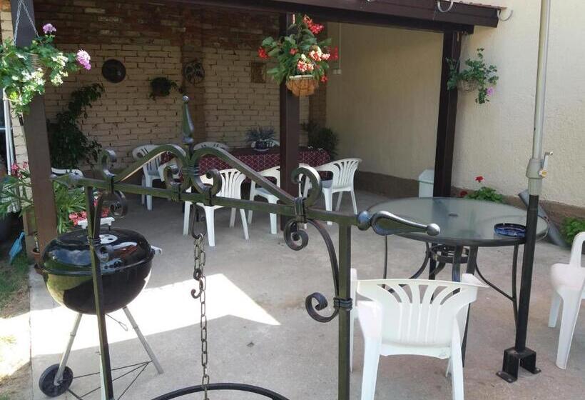 Пансион Beáta Vendégház