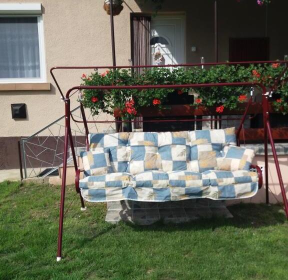 Пансион Beáta Vendégház