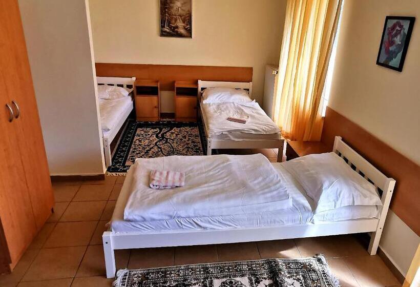 펜션 Penzión Labuť