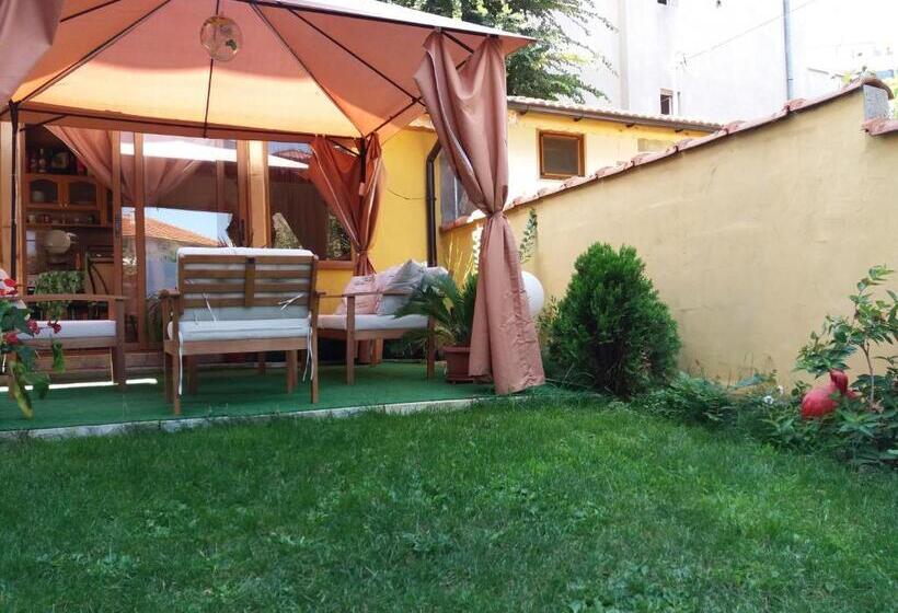 膳宿费 Vila Riviera