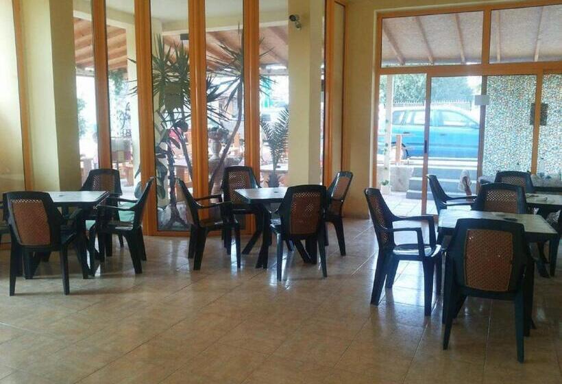 Family Hotel Meteora