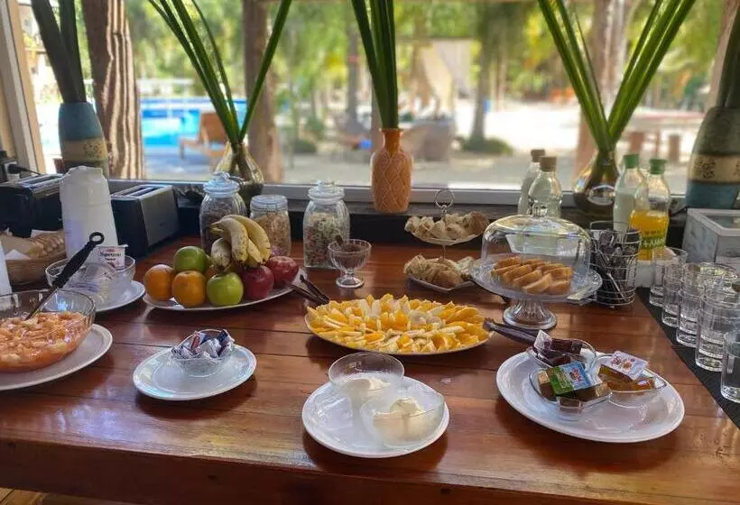 Hotelli La Delfina Island Resort