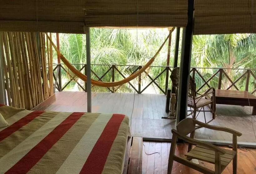 Hotelli La Delfina Island Resort