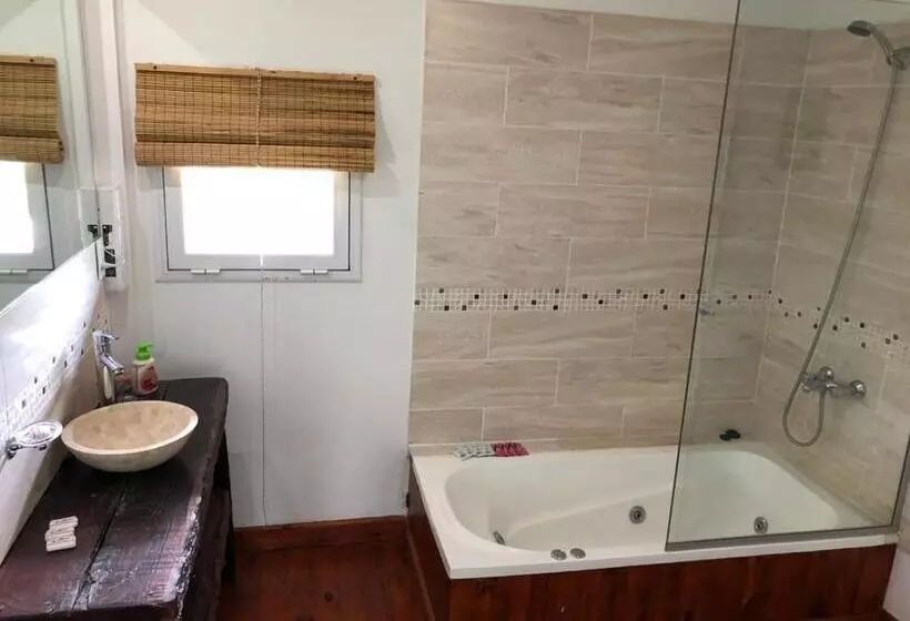 Hotelli La Delfina Island Resort