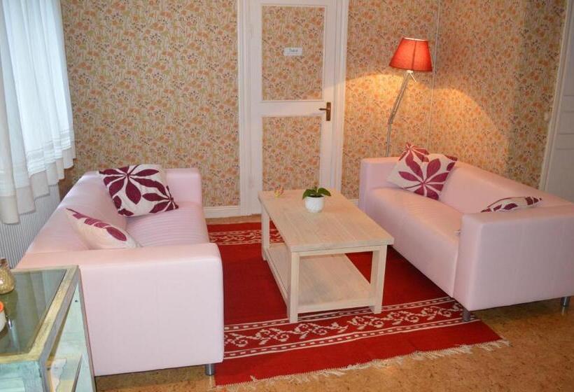 Muses Bnb Bed & Breakfast