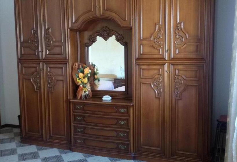 膳宿费 Big Brenta