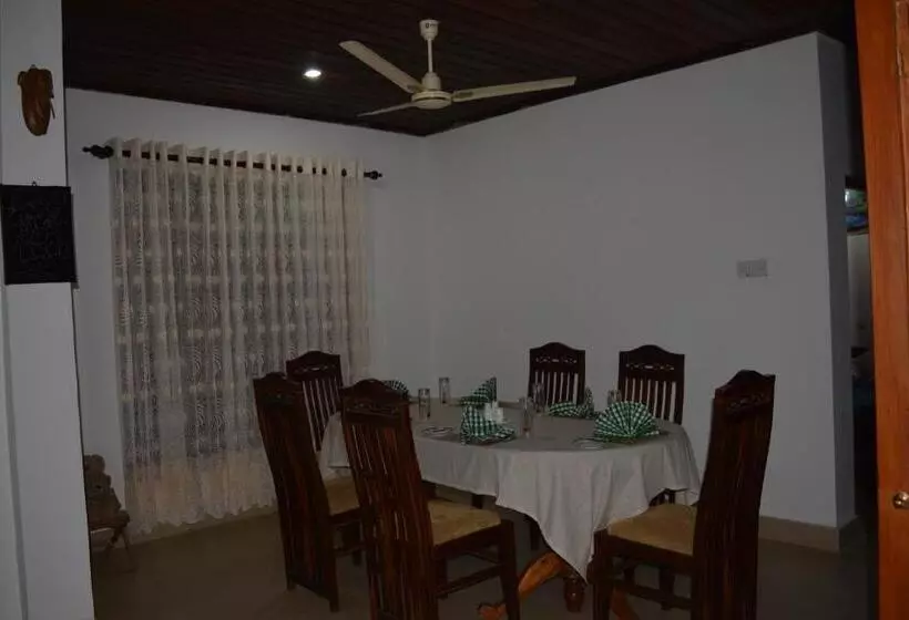 Pension Chamudu Villa