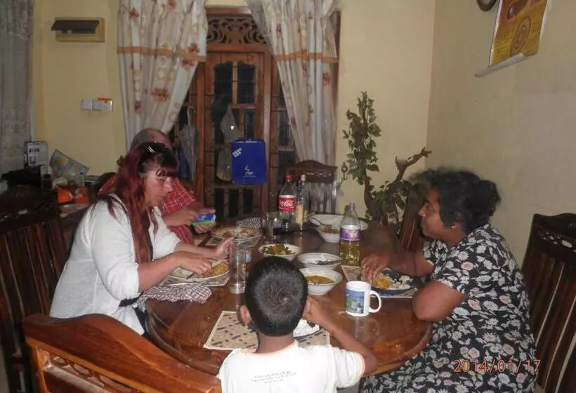 Pension Chamudu Villa