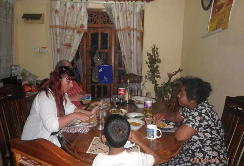 Pension Chamudu Villa