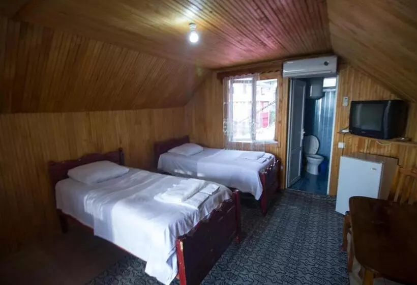 پانسیون Guest House Imeda