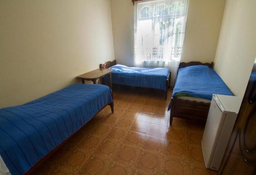 پانسیون Guest House Imeda