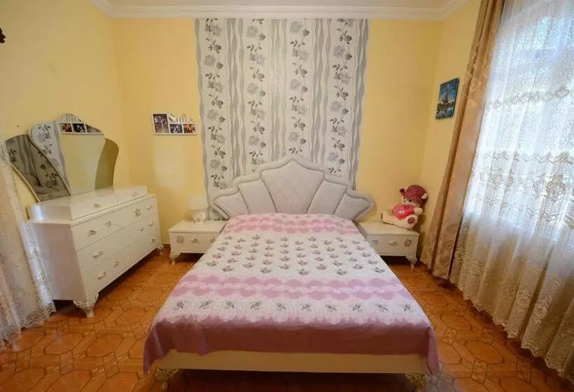 پانسیون Guest House Imeda