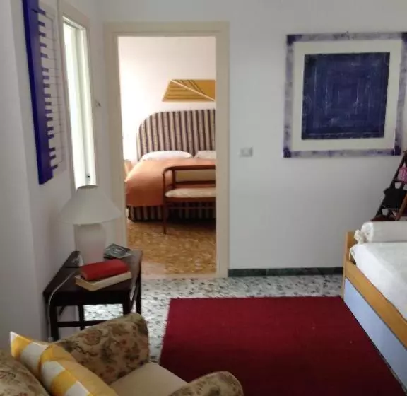 تختخواب و صبحانه A Casa Di Ilaria