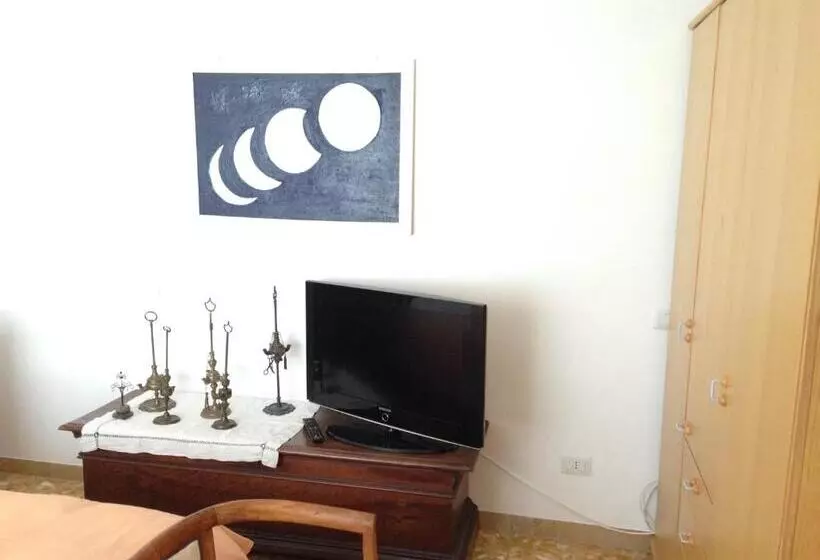 تختخواب و صبحانه A Casa Di Ilaria