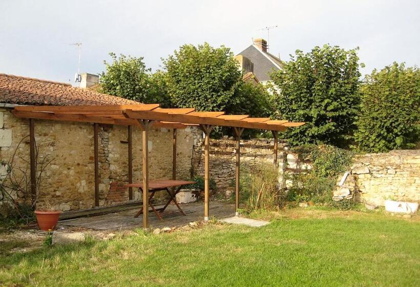 Bed and Breakfast Chambre D Hôtes Oiron, Deux Sevres   Not Near Taize, Burgundy