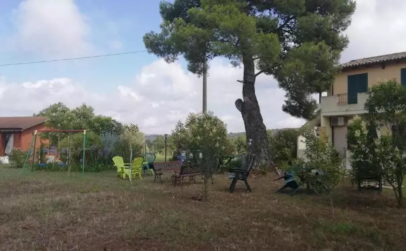 هتل Agriturismo Residenza Nakelia