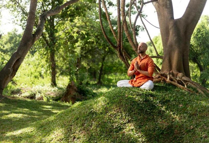 Otel Ayugiri Ayurveda Wellness Resort Sigiriya