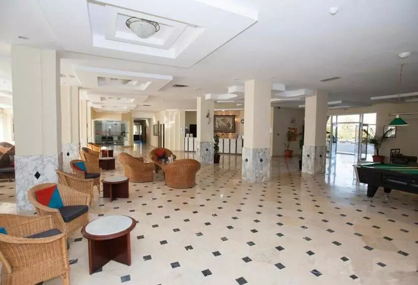 Hotelli Sol Palmeras Beach   Family