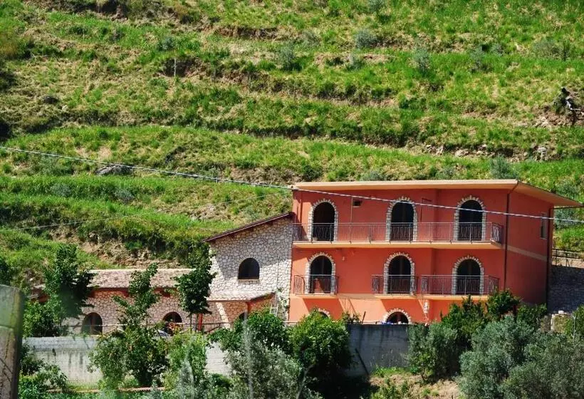 ペンション Al Giumani
