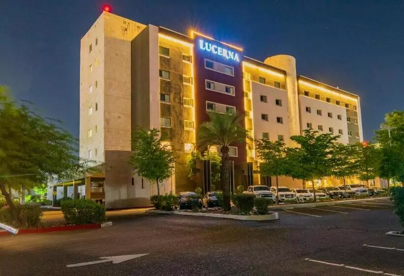 ホテル Lucerna Hermosillo
