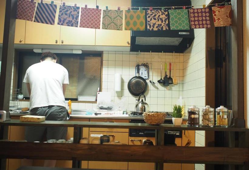 فندق صغير Guesthouse Asobigokoro Fukuokadazaifu