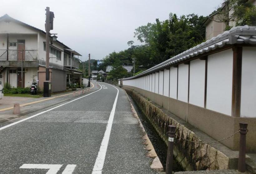 فندق صغير Guesthouse Asobigokoro Fukuokadazaifu