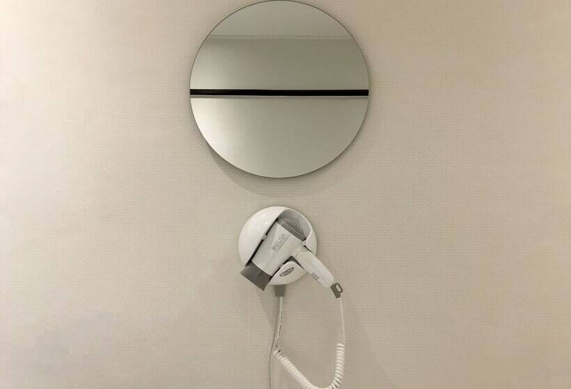 הוסטל Mini Hotel Insa