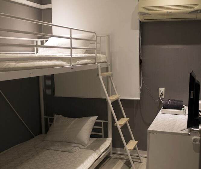 הוסטל Mini Hotel Insa