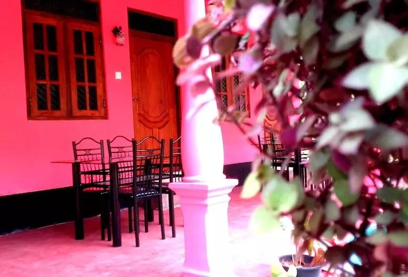Aamiaismajoitus (B&B) Chanaka Homestay