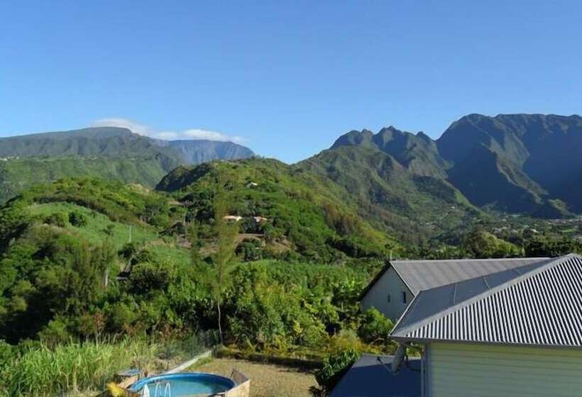 تختخواب و صبحانه Entre Deux Rêves