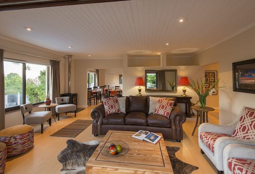 مبيت وإفطار Somerzicht Guest House