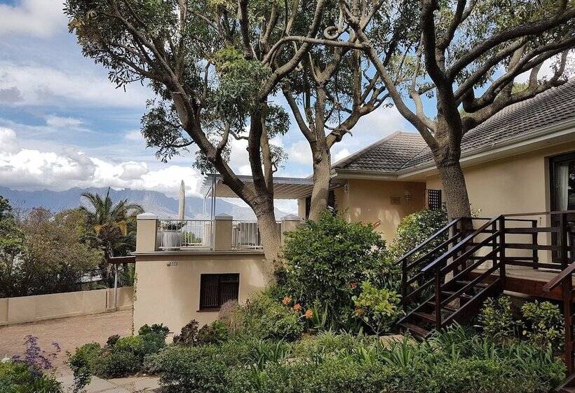 مبيت وإفطار Somerzicht Guest House