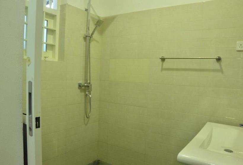 민박 Swan White Villa