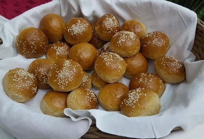 هتل Bougainvillea