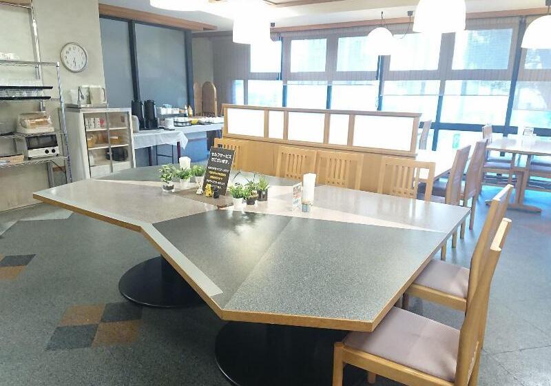 Otel Crown Hills Imabari