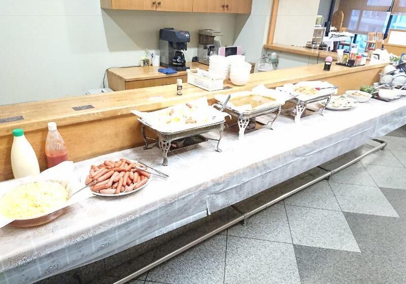 Otel Crown Hills Imabari