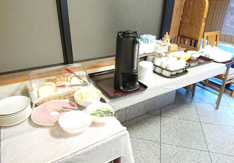 Otel Crown Hills Imabari