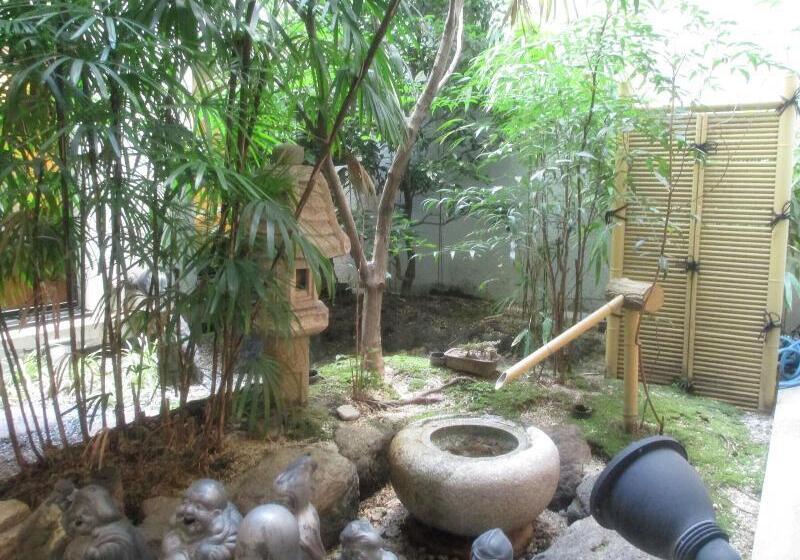 Otel Crown Hills Imabari