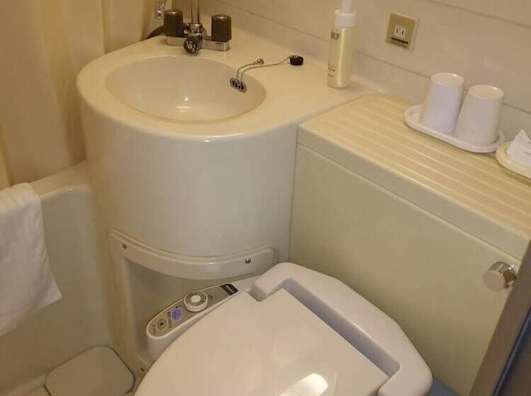 בית מלון כפרי Hirosaki Grand