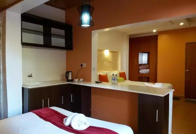 هتل Sahara Gardens Kericho
