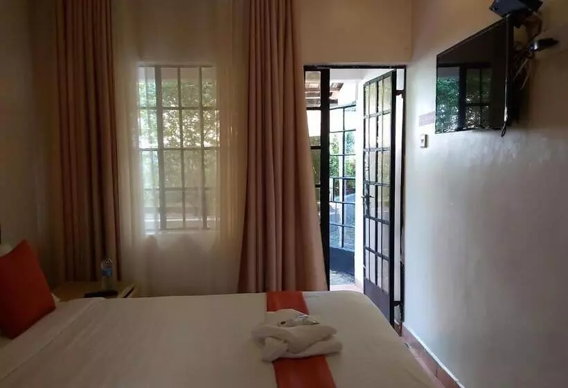 هتل Sahara Gardens Kericho