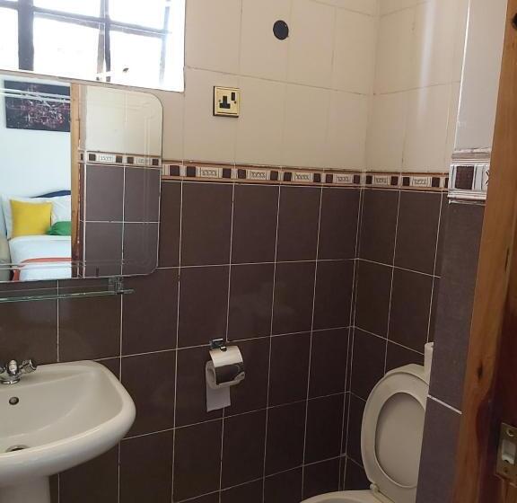 هتل Sahara Gardens Kericho