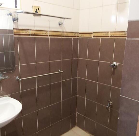 هتل Sahara Gardens Kericho