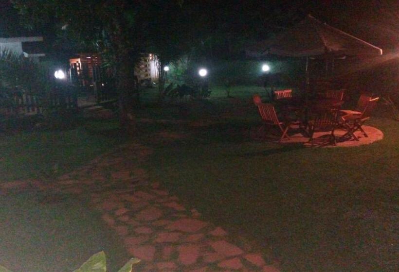 هتل Sahara Gardens Kericho