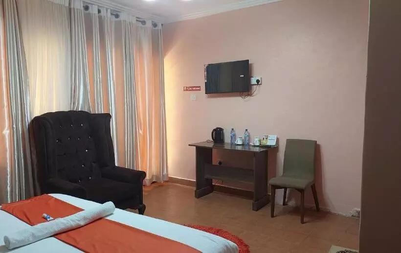 هتل Sahara Gardens Kericho