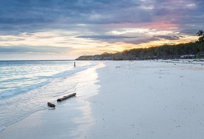 استراحتگاه Bara Beach Bungalows